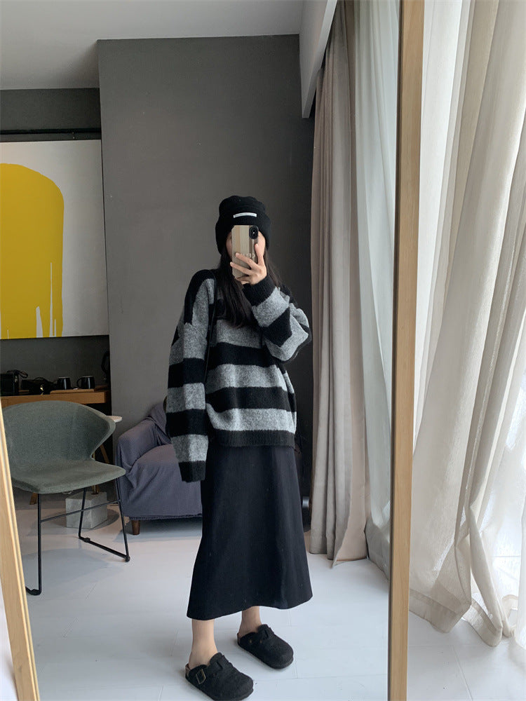 Artsy Chic 2023 Fall-Winter Women's Round-Necked Loose Fit Striped Knit Sweater, Ins Style Pullover Top - - DYAVOR®