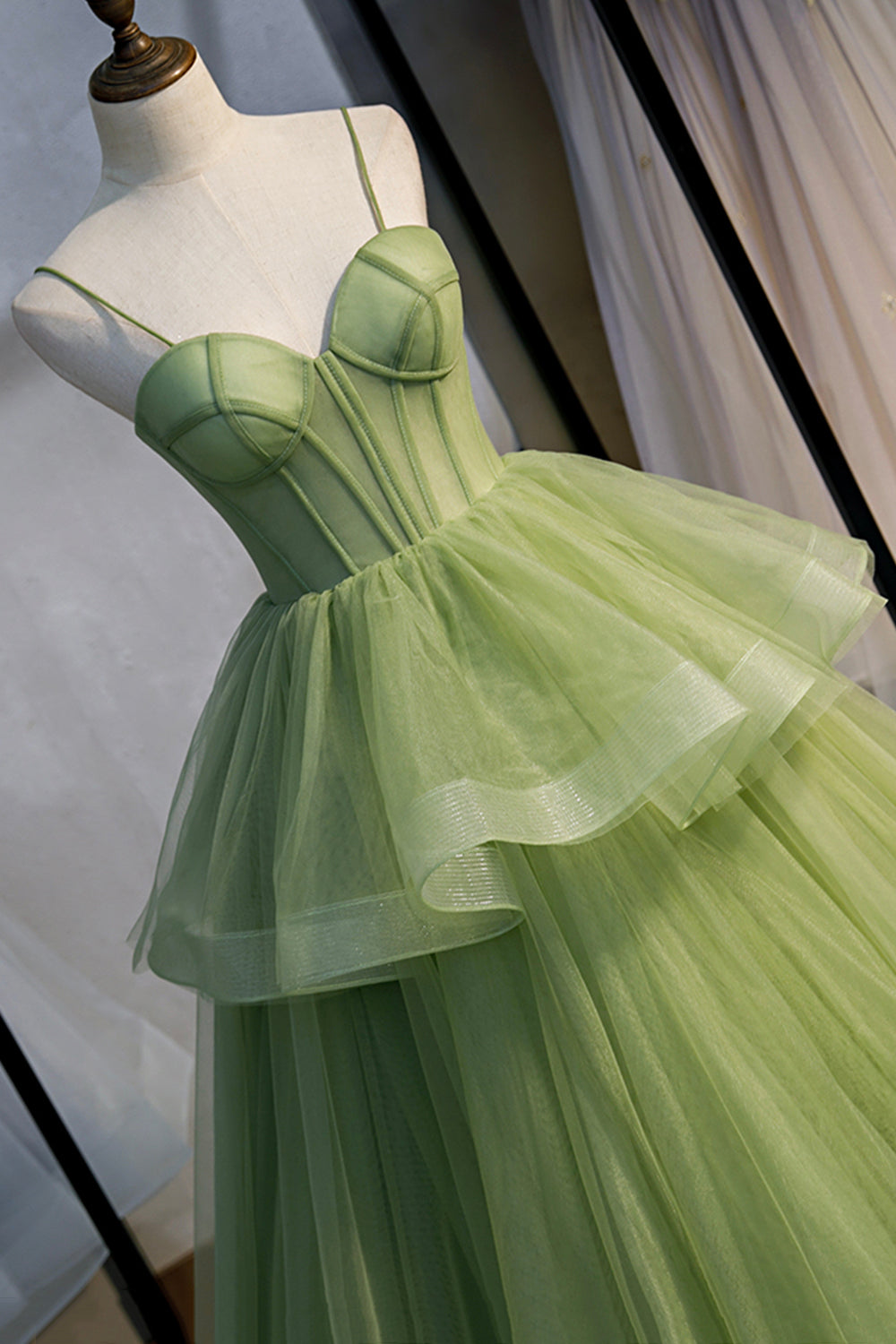 Ellianna | Green Sweetheart Tulle Long Prom Dress, Beautiful A-Line Evening Graduation Dress - Prom Dress - DYAVOR®