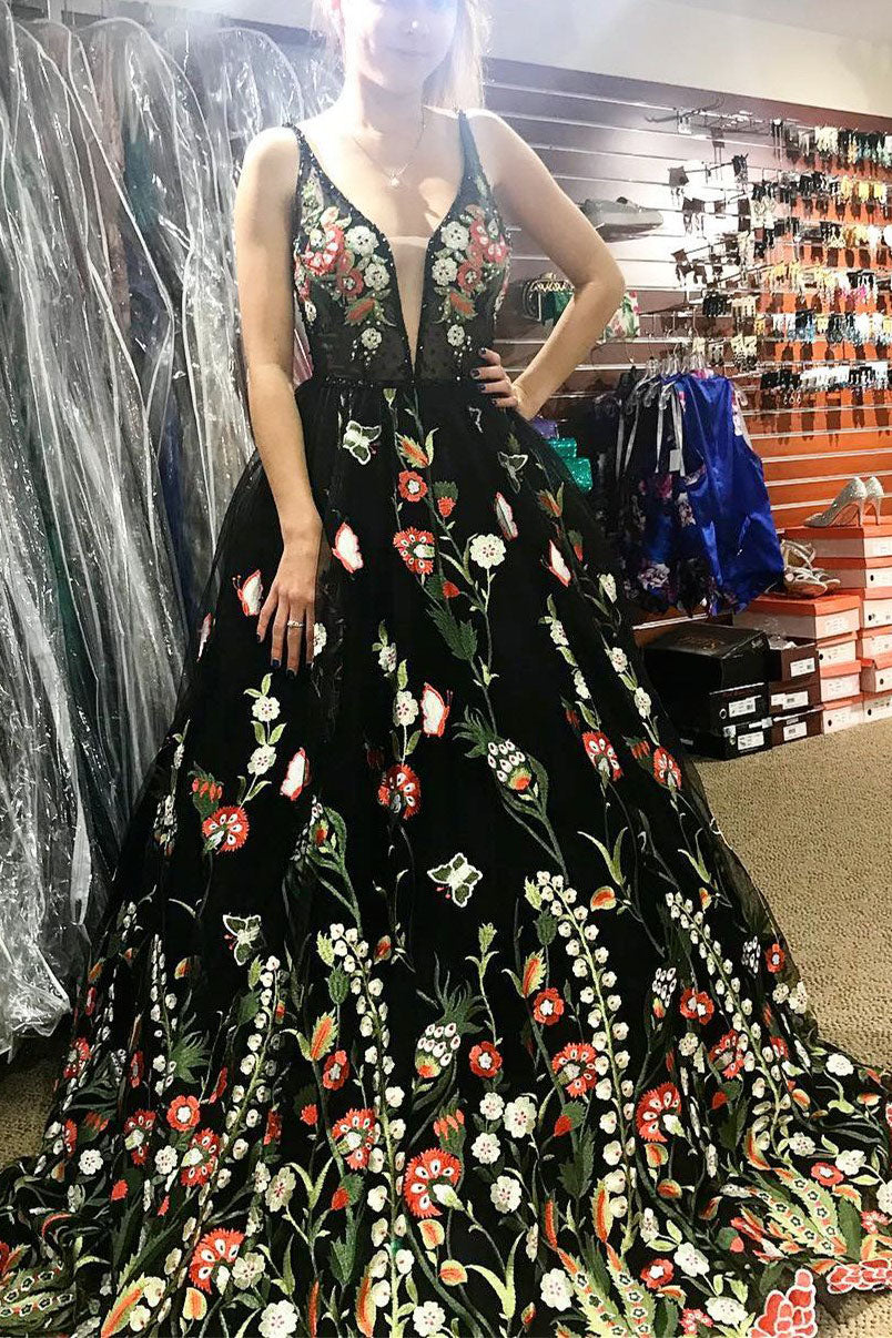 Harlee | Gorgeous Black Floral Embroidered Prom Dress - Prom Dress - DYAVOR®