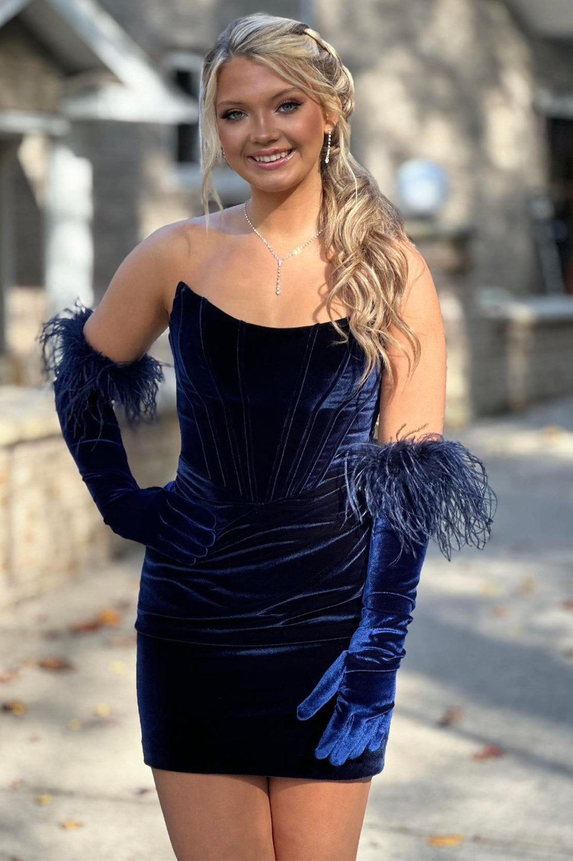 Virginia | Wine Red Velvet Strapless Bodycon Short Homecoming Dress - Prom Dress - DYAVOR®