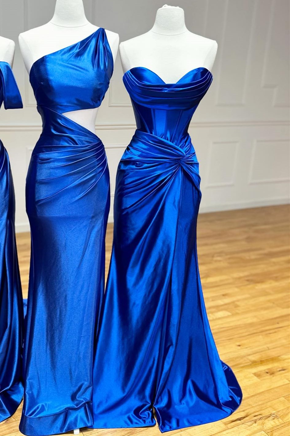 Leslie | Red Strapless Twist-Front Mermaid Long Dress with Slit - Prom Dress - DYAVOR®