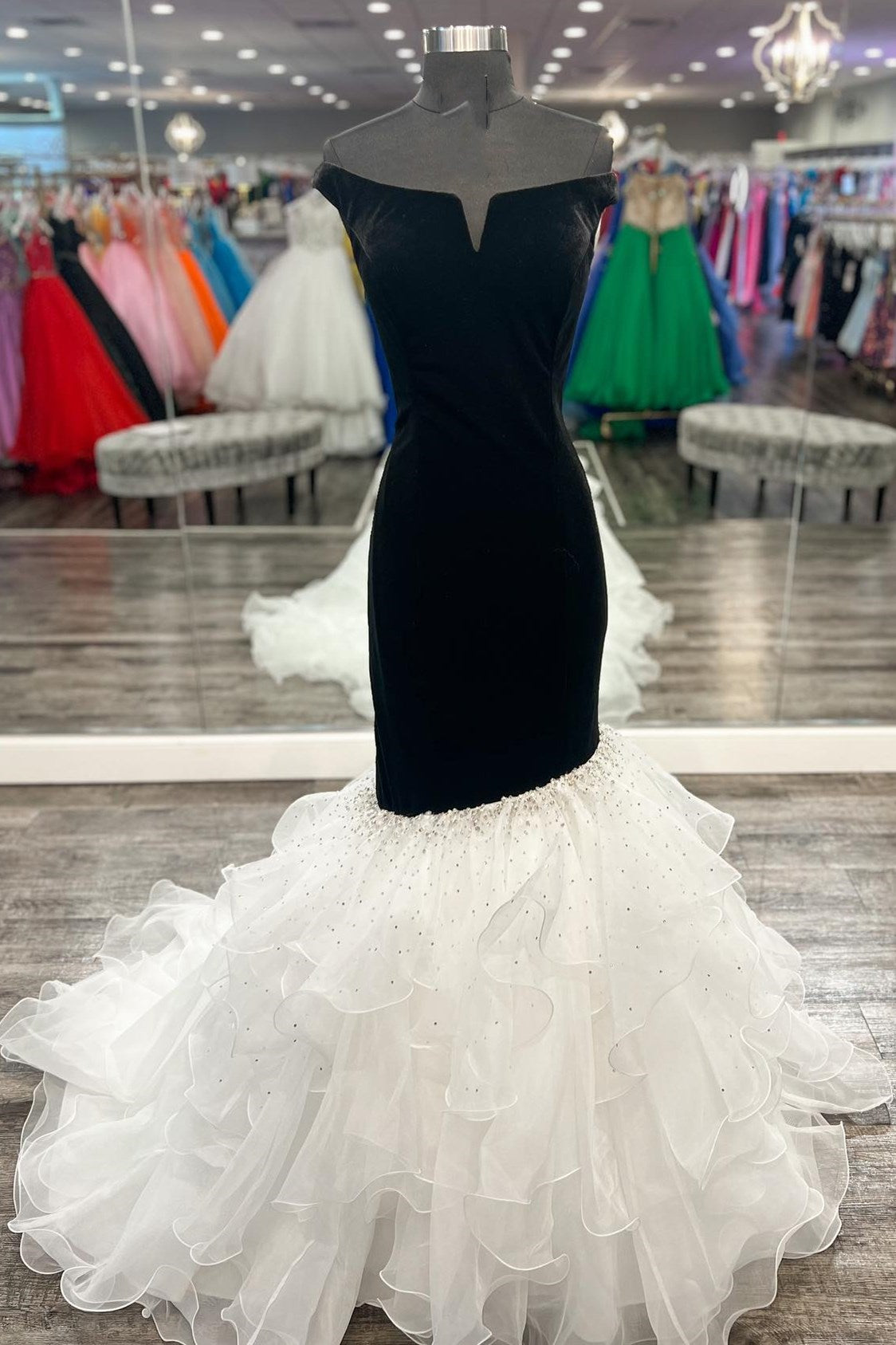 Black Velvet Off-the-Shoulder Multi-Layer Trumpet Formal Gown - Prom Dress - DYAVOR®