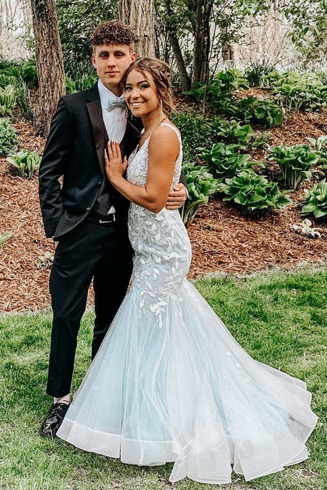 Trumpet V-Neck Mint Green Appliqued Porm Dress - Prom Dresses - DYAVOR®