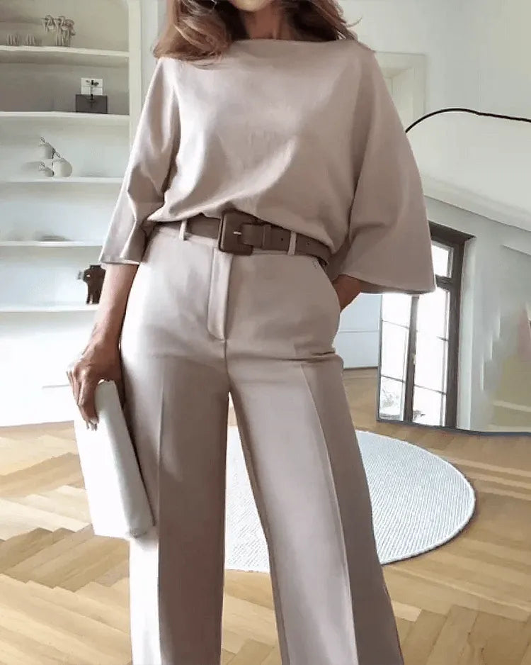 Stylish Tailored Fit Trousers with Elegant Blouse - 05/112024 1 - DYAVOR®
