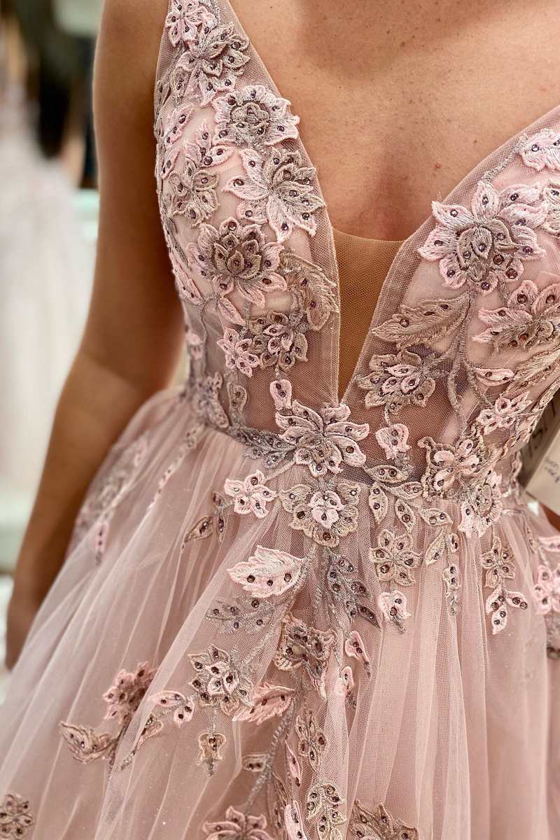 Artemis | Floral Lace Plunge V Backless A-Line Prom Gown - Prom Dress - DYAVOR®
