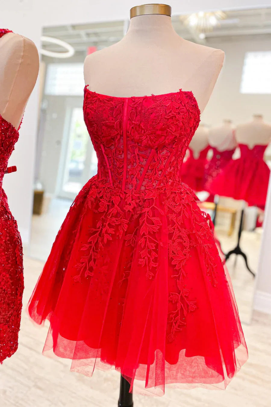 Petunia |A-Line Tulle Lace Homecoming Dress with Appliques - Homecoming Dress - DYAVOR®
