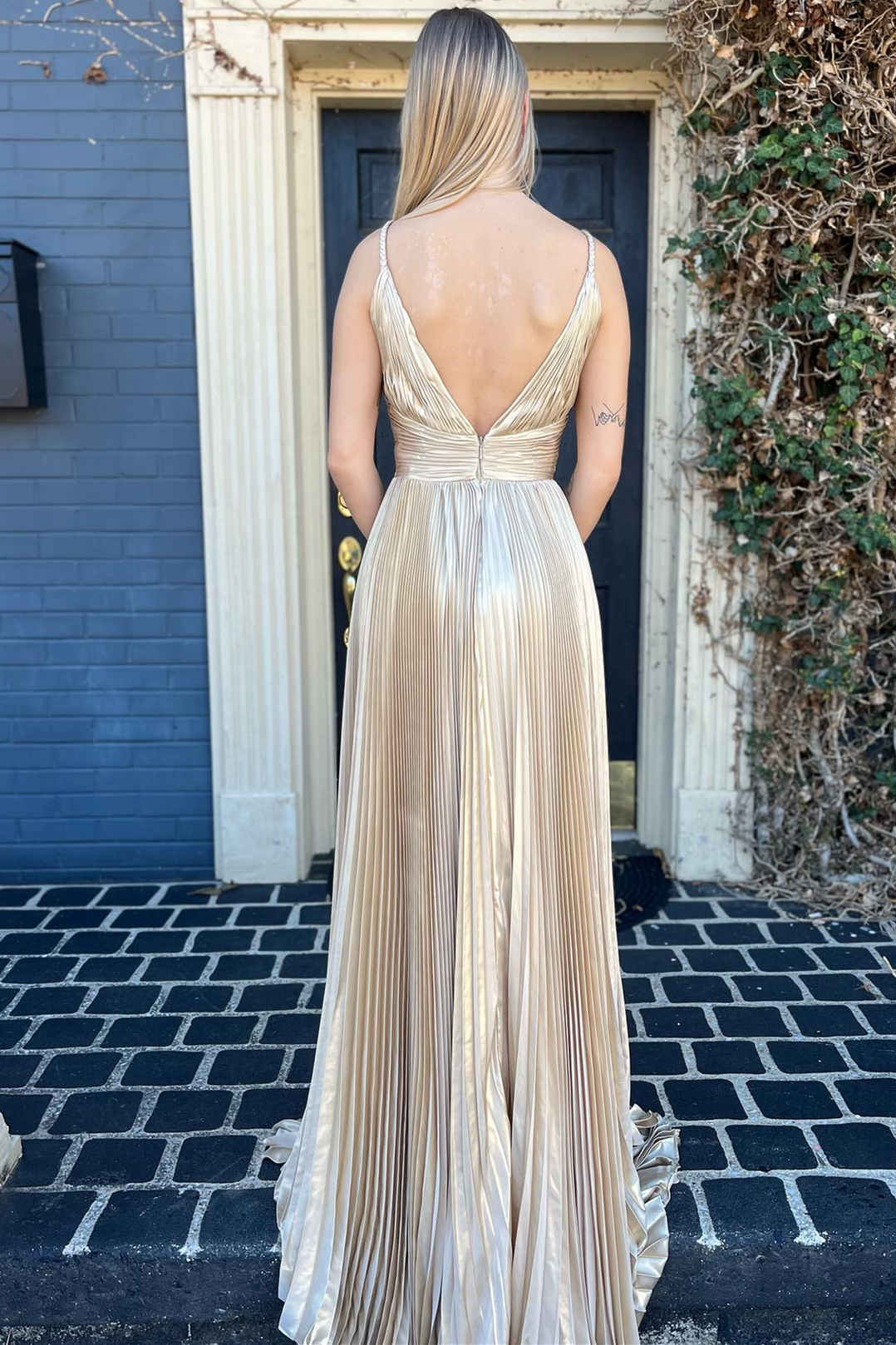 Barbara | Plunging V-Neck Gold Pleated Long Prom Dress - Prom Dress - DYAVOR®