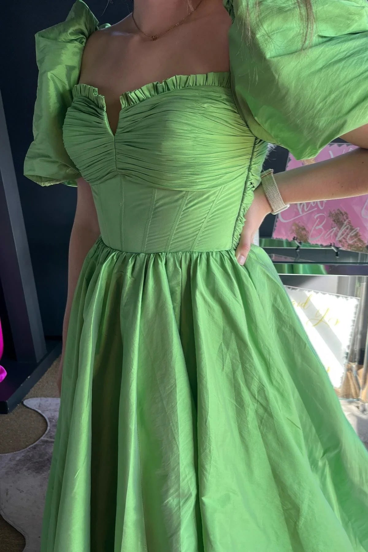 Aurora | Green Ruffled Puff Sleeves Satin Long Prom Dress - Prom Dress - DYAVOR®