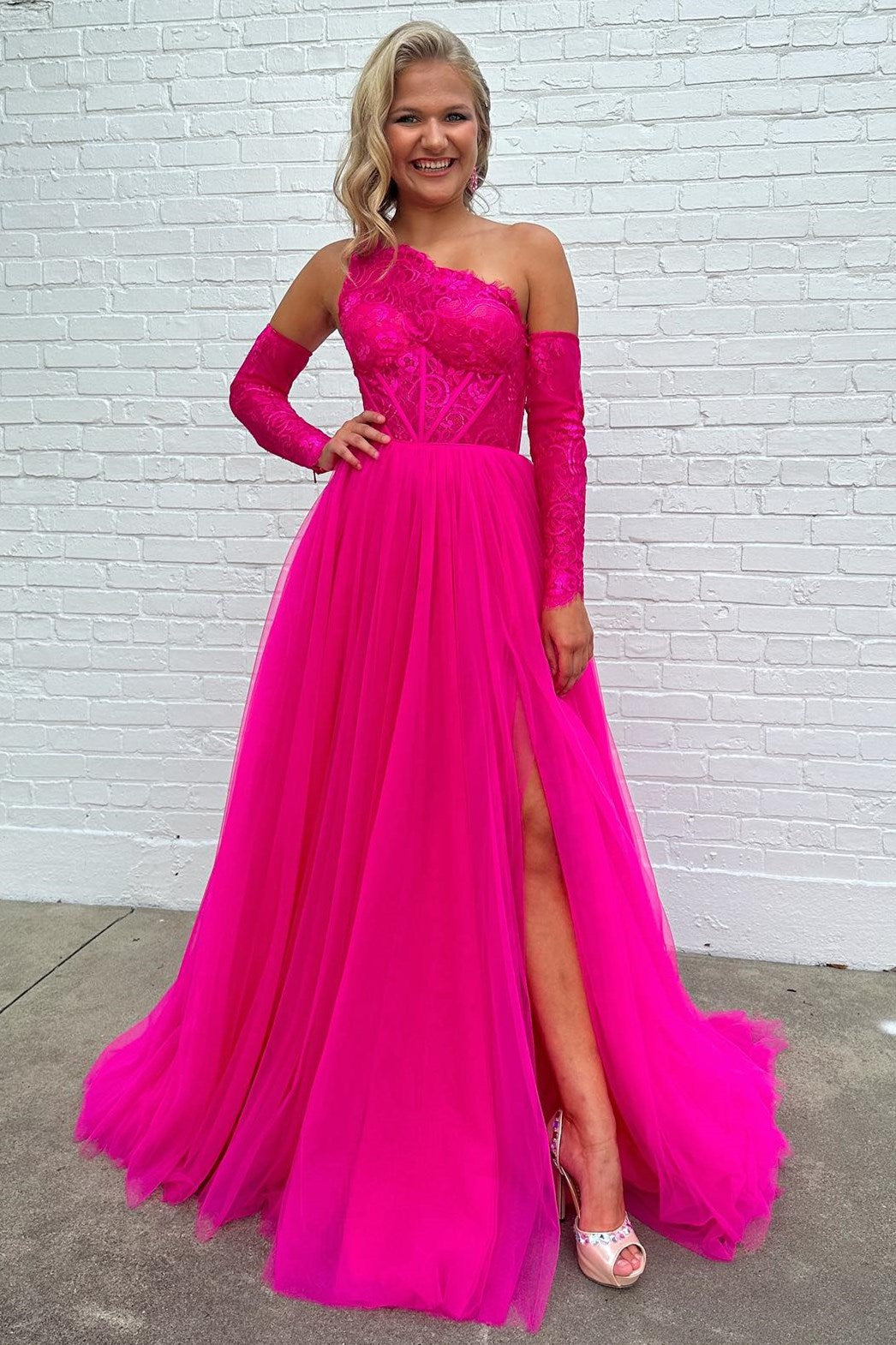 Madilyn |A-line One Shoulder Lace Tulle Prom Dress with Slit - Prom Dress - DYAVOR®