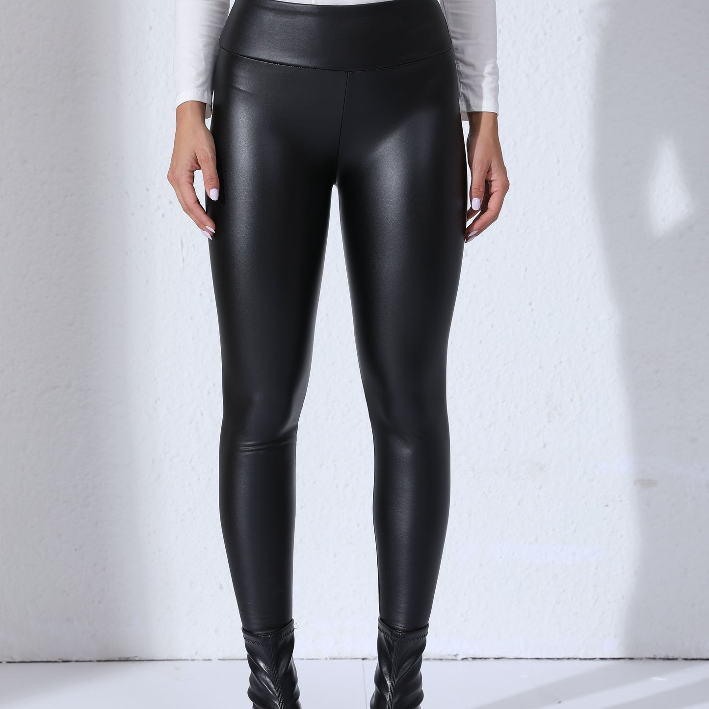 Sophie | PU leather outdoor sports leggings - 07/112024 1 - DYAVOR®