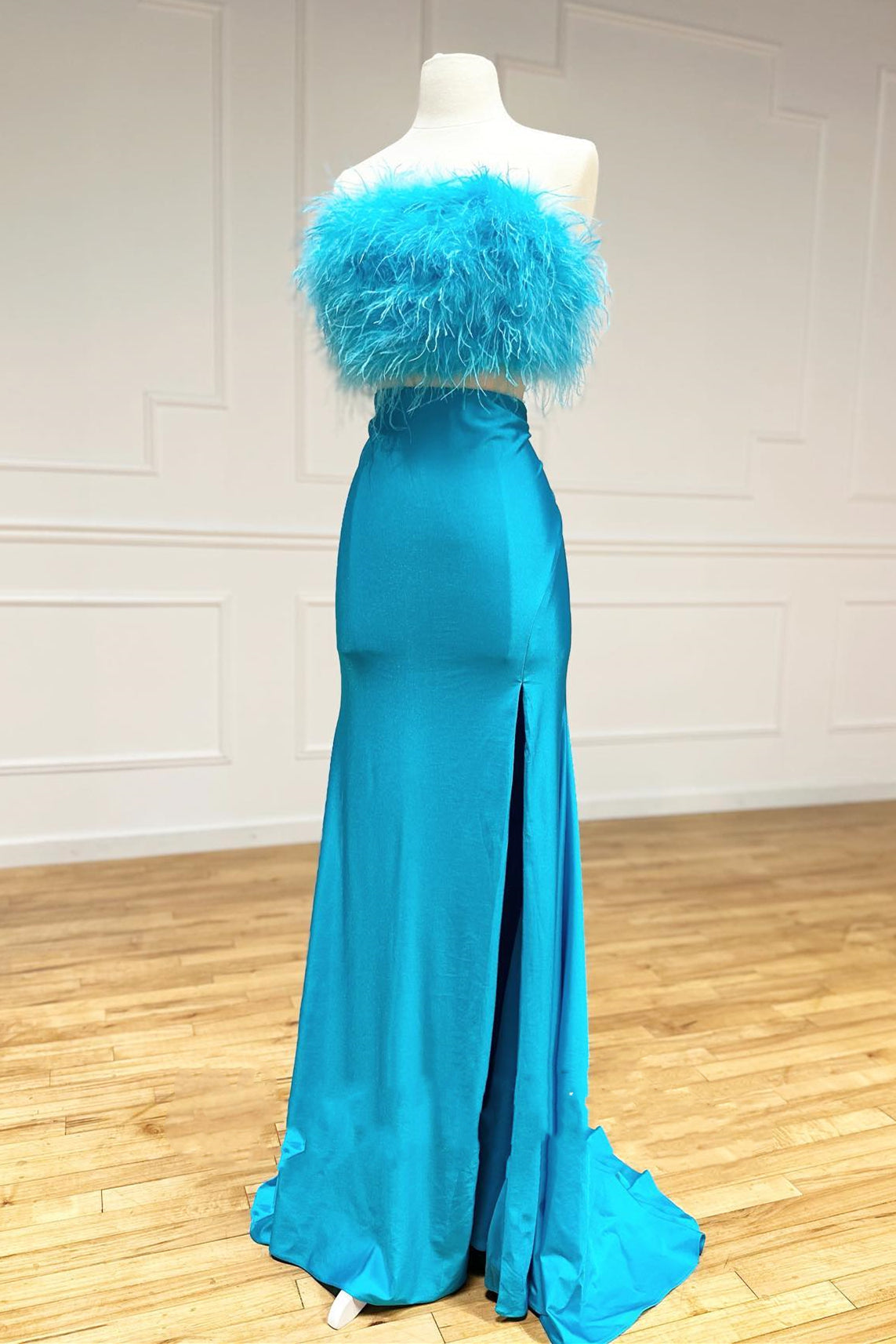 Vicki | Jade Two-Piece Feathers Strapless Satin Long Prom Dress with Slit - Prom Dress - DYAVOR®