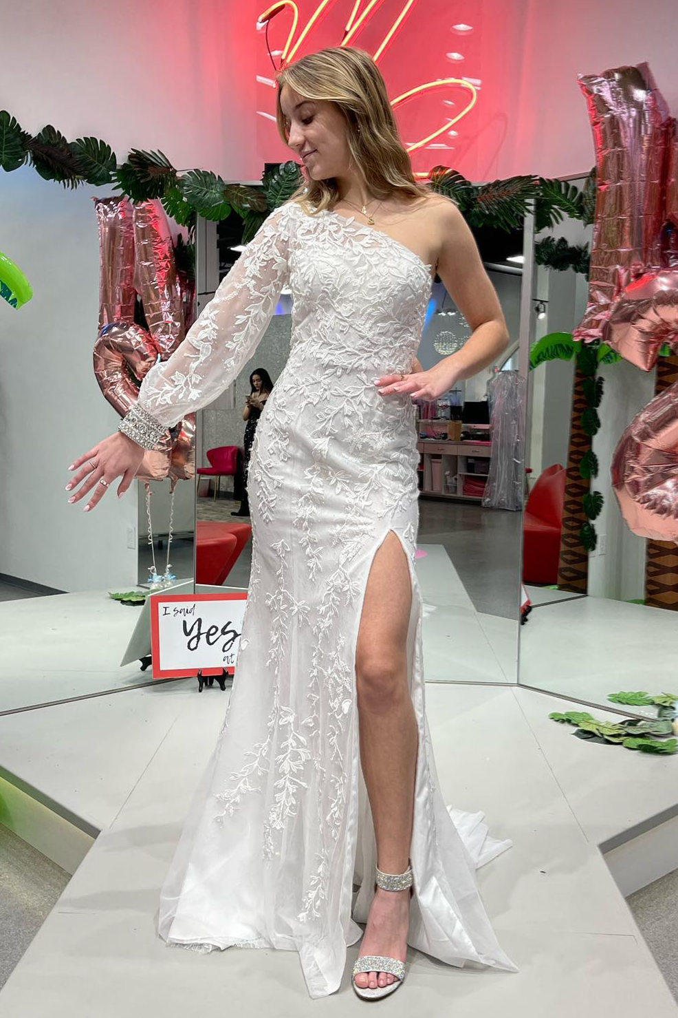 Katherine |Mermaid One Shoulder Long Sleeve Lace Prom Dress - Prom Dress - DYAVOR®