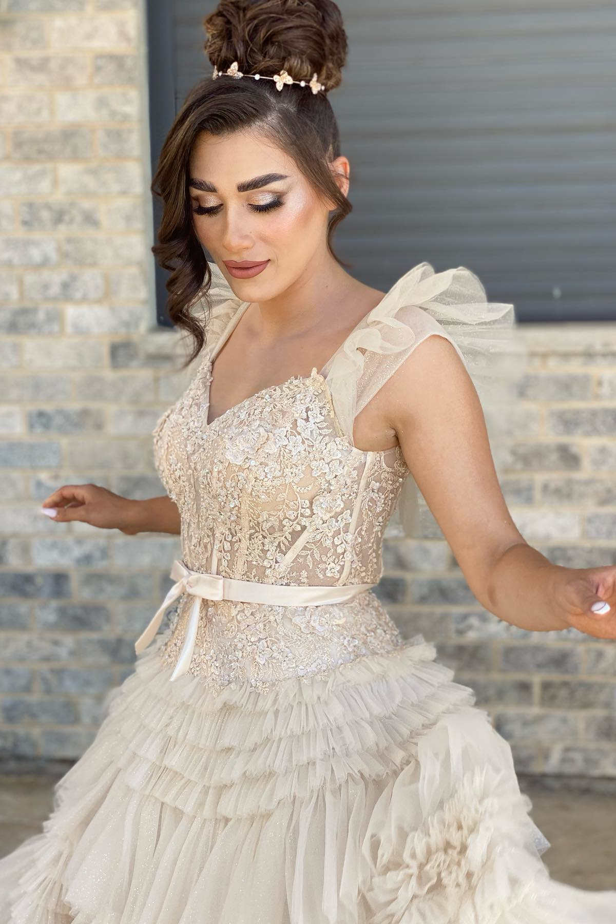 Whitney | V-Neck Ivory Appliques Tiered Tulle Prom Dress with Flying Sleeves - Prom Dress - DYAVOR®