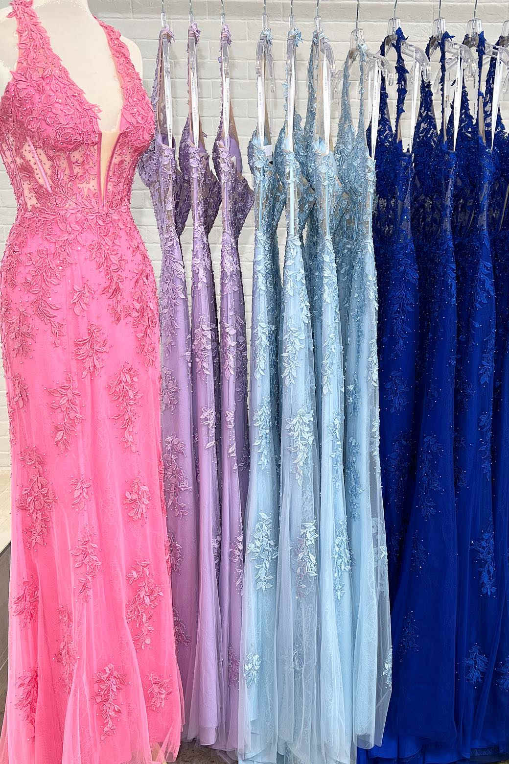 Alia |Sheath Halter Lace Tulle Prom Dress with Appliques - Prom Dress - DYAVOR®