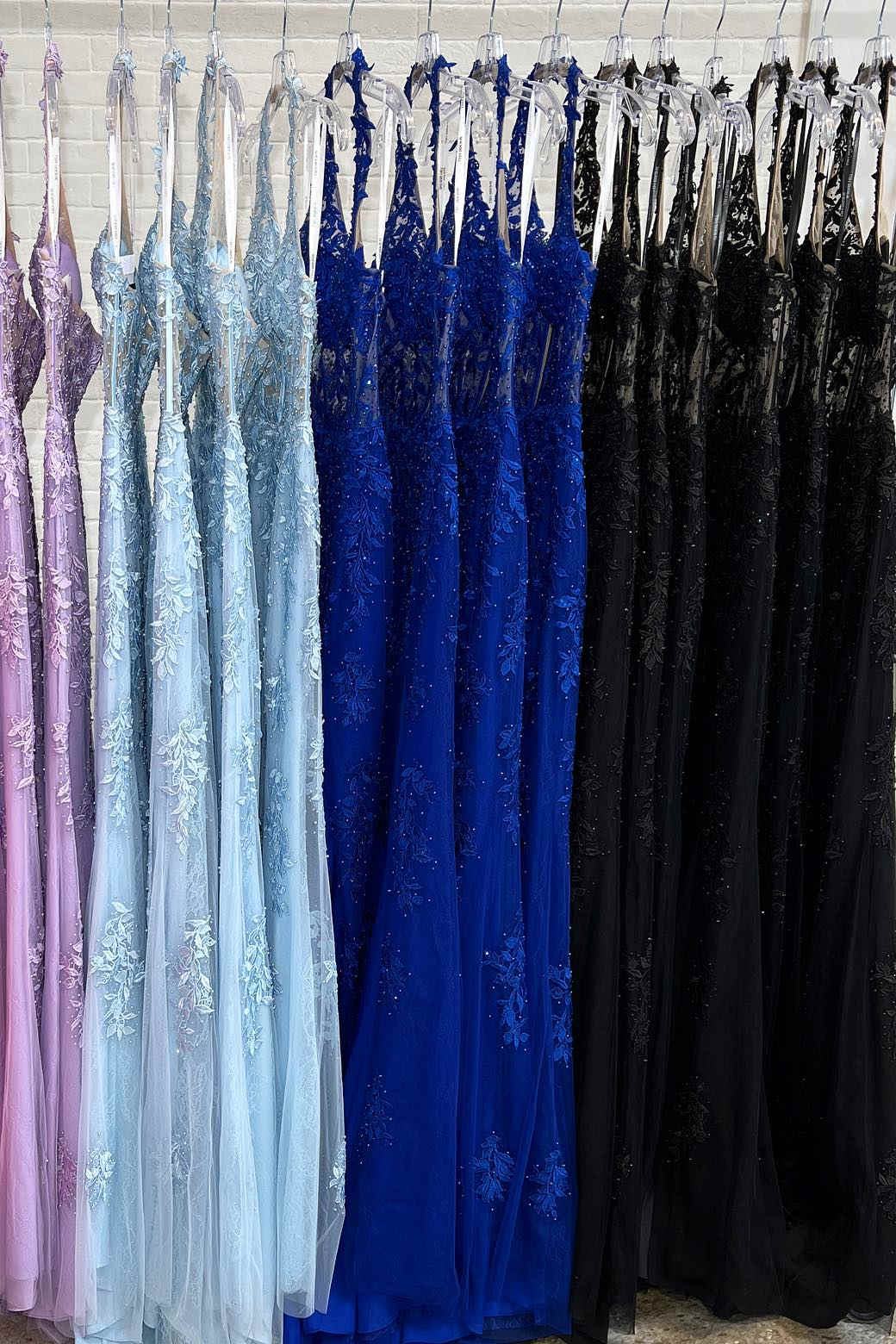 Alia |Sheath Halter Lace Tulle Prom Dress with Appliques - Prom Dress - DYAVOR®