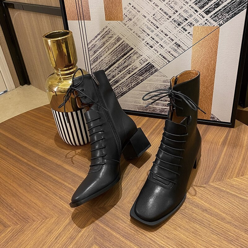 'Aza' Boots - - DYAVOR®