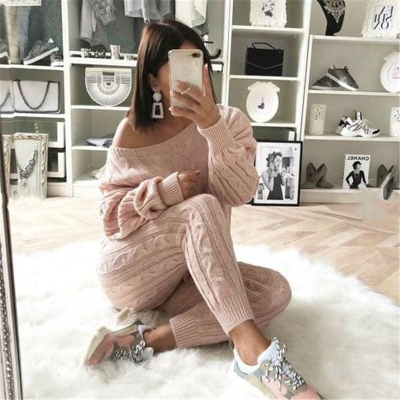 Kiara Knitted Set | A stylish set for the cold days - 11/162024 1 - DYAVOR®