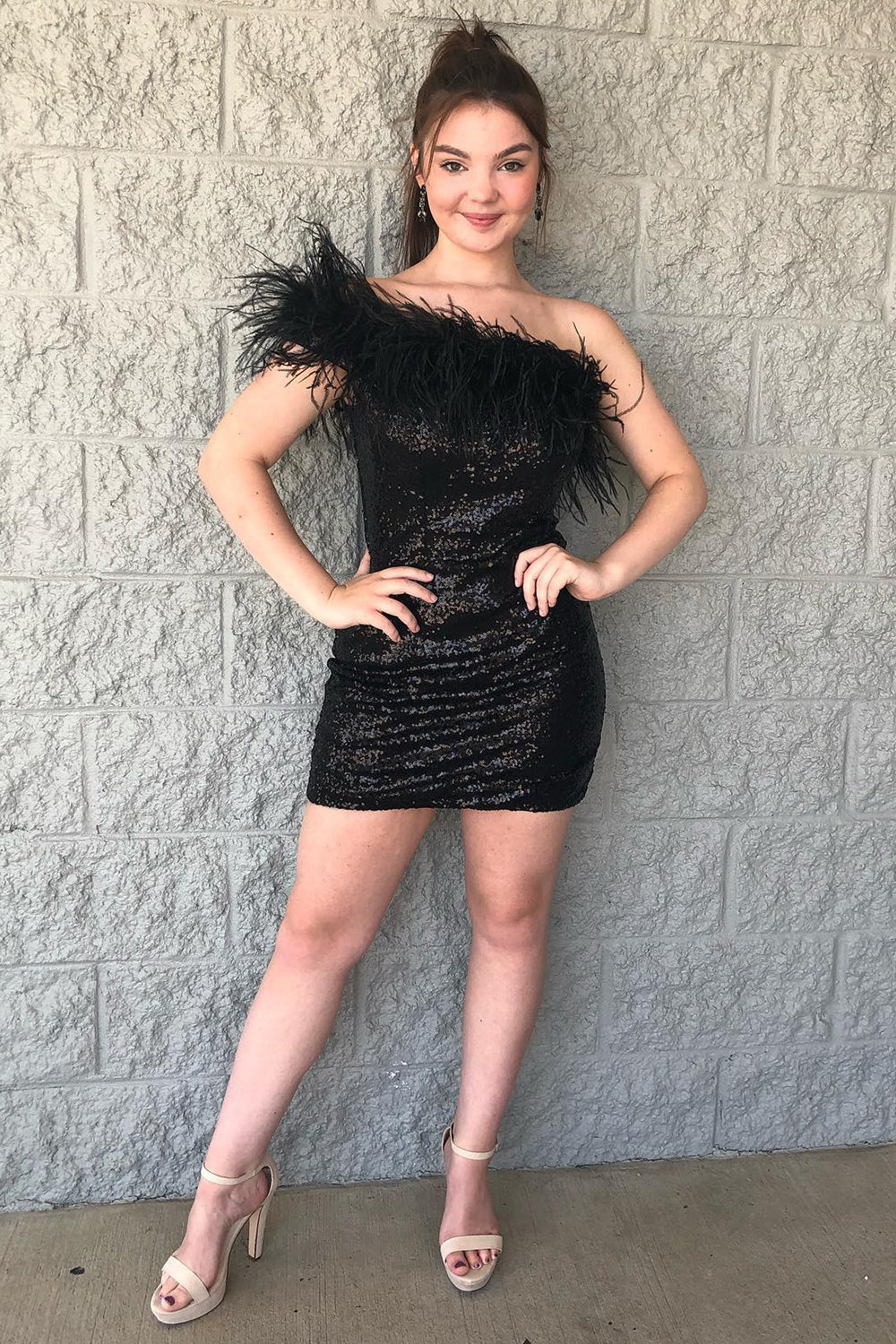 Florence | Light Blue Sparkly Tight Sequins Homecoming Dress with Feathers - Prom Dress - DYAVOR®