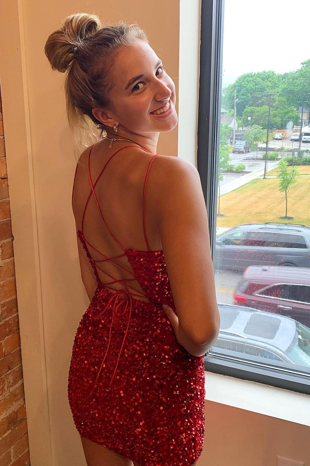 Olga |Bodycon Sequins Short Homecoming Dress - Cocktail Dress - DYAVOR®