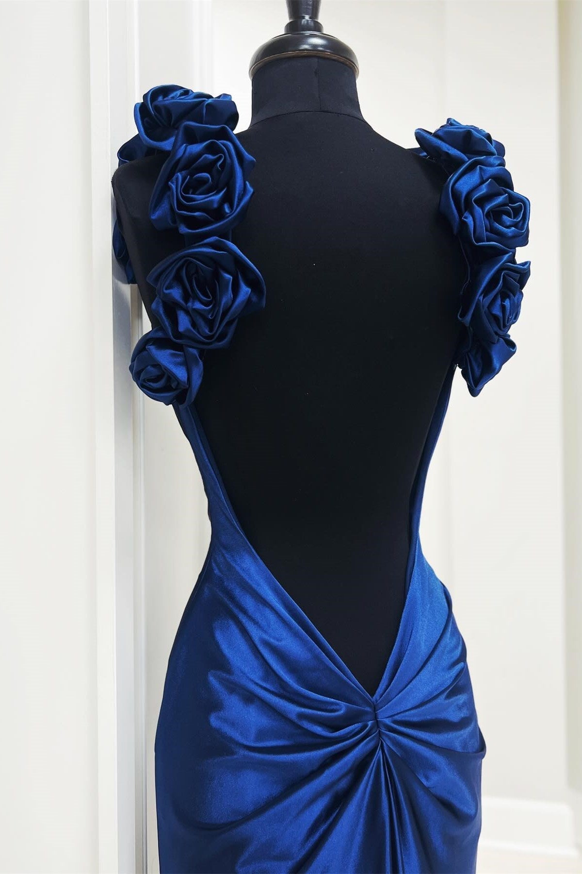 Rosette Plunge V Backless Mermaid Long Gown - Prom Dresses - DYAVOR®