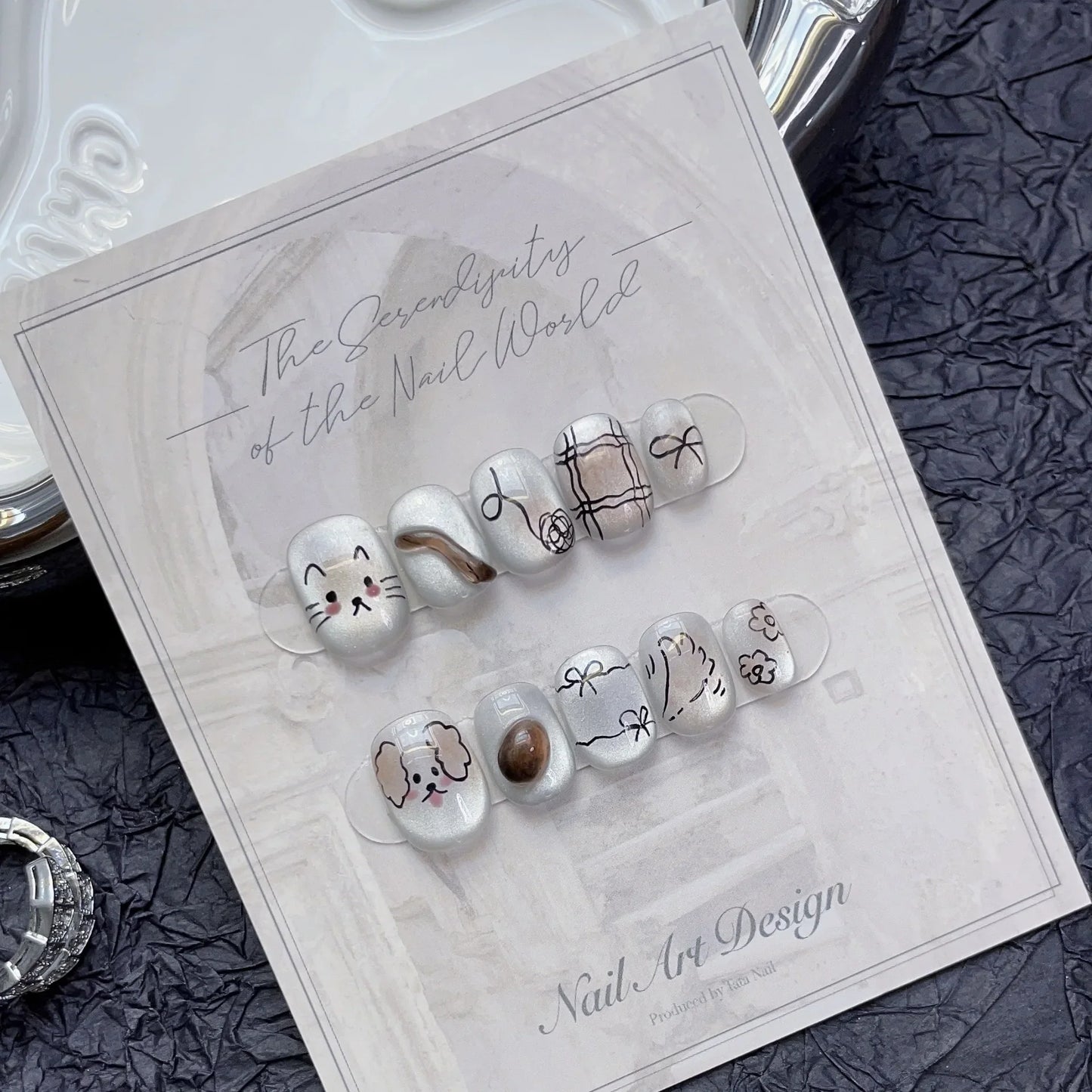 10Pcs Short Press On Nails Ceramic White Cat Eyes False Nails With Dog Bow Knot Pattern Design Full Cover Wearable Fake Nails - - DYAVOR®