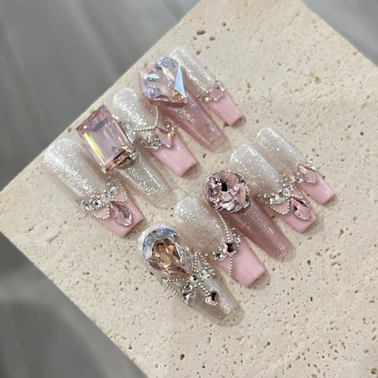 Artistic Press On Nails - - DYAVOR®