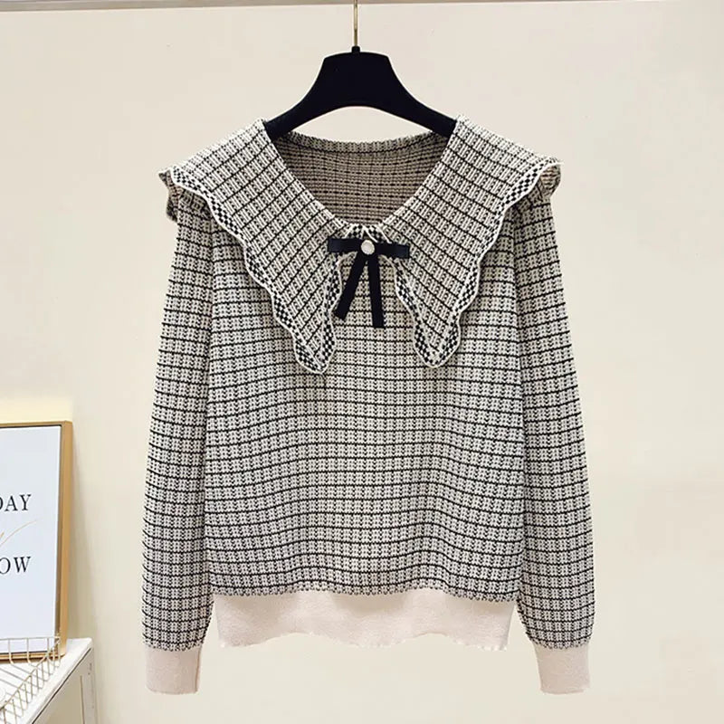Annabelle sweater with Claudine collar