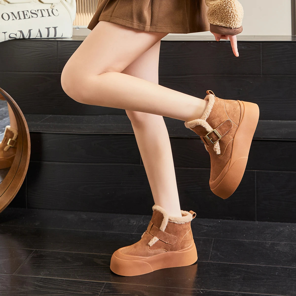 Leather Snow Boots For Women – Warm Fleece Winter Booties 2025