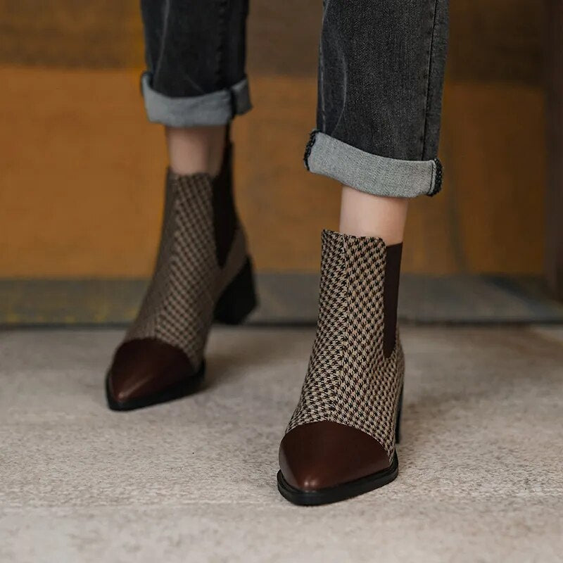 'Astella' Boots - - DYAVOR®