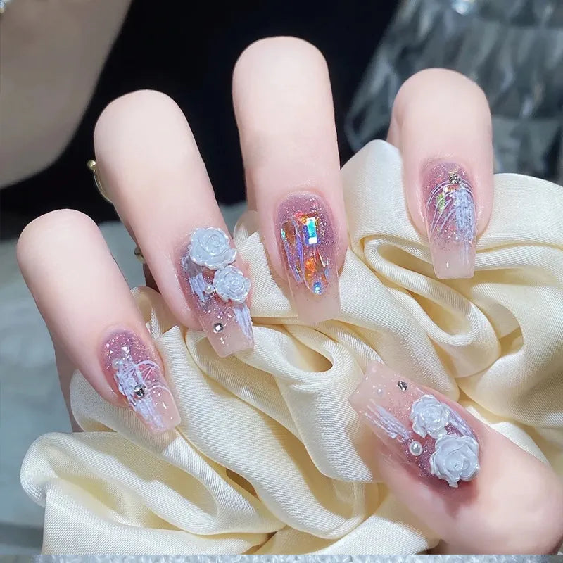 Wearable Silver Stripes Y2k False Nails Long Almond Round Fashion Nail Tips Press On With Silver Beads Designs Fake Nails Art