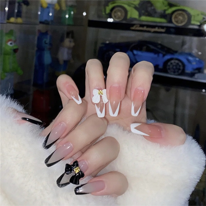 Gothic Press On Nails - - DYAVOR®