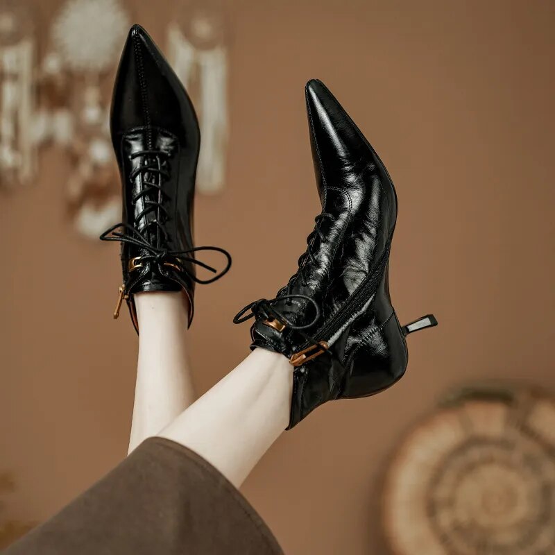 'Mona' Boots - - DYAVOR®