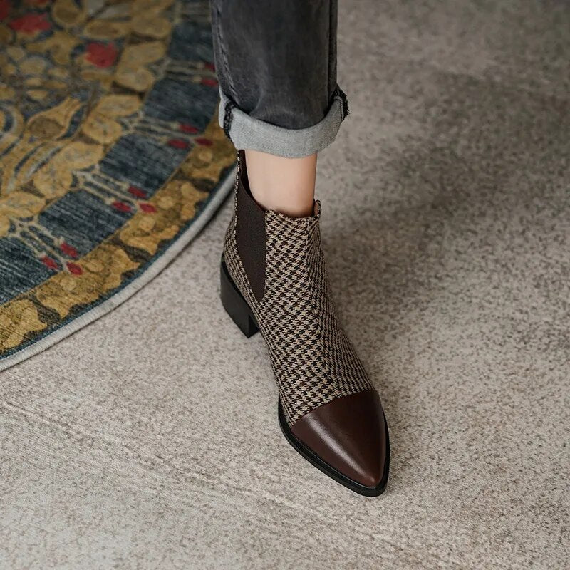 'Astella' Boots - - DYAVOR®