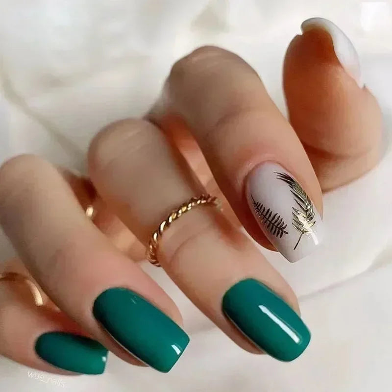 24Pcs Green Short Coffin False Nails White ripples with French Design Wearable Fake Nails Simple Full Cover Press on Nails Tips - - DYAVOR®
