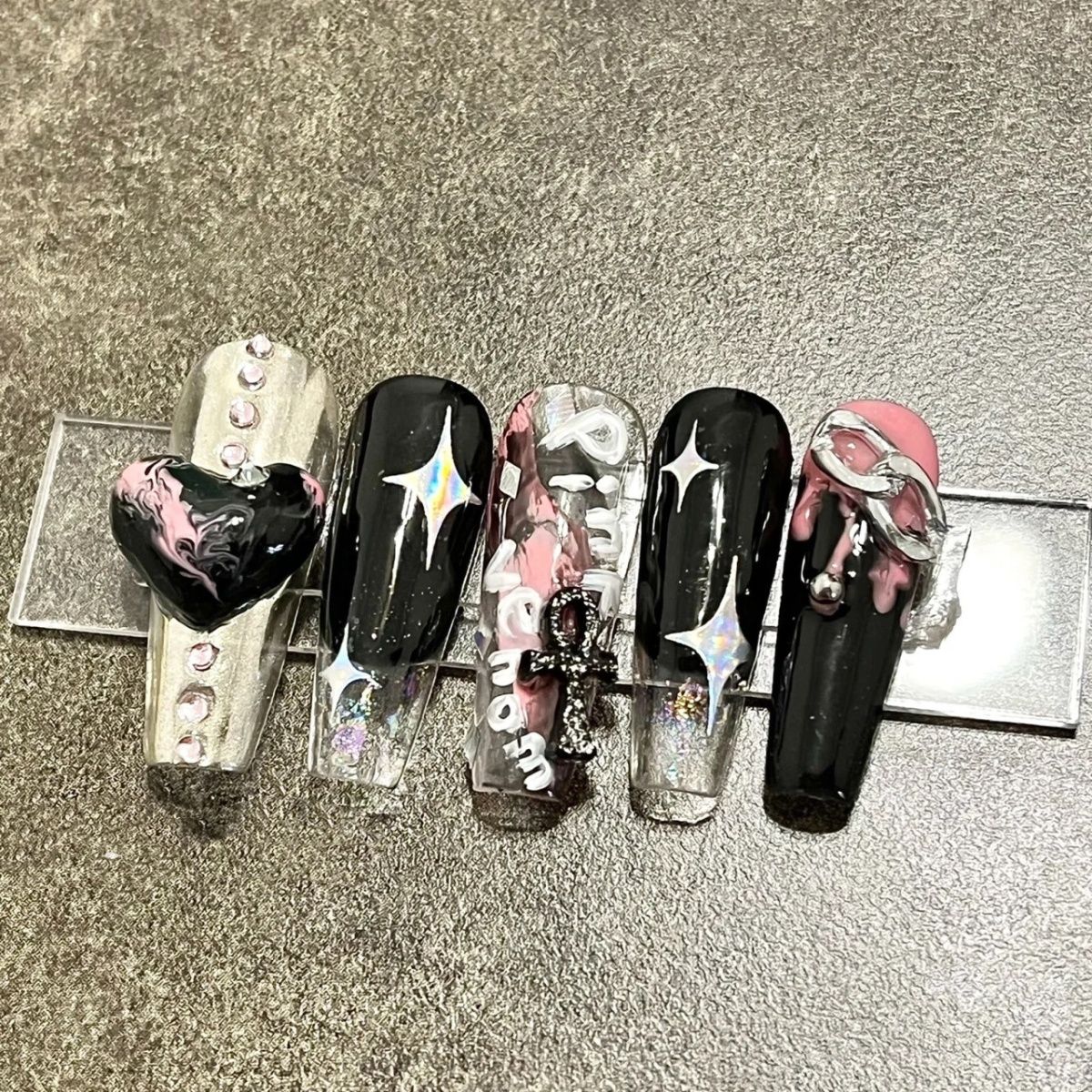 Artistic Press On Nails - - DYAVOR®