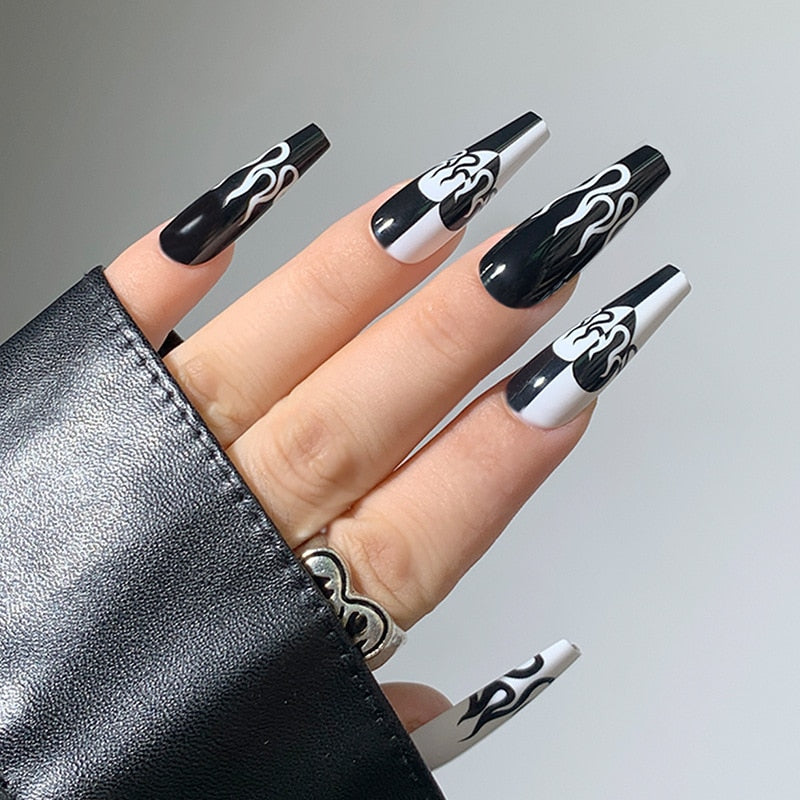 Gothic Press On Nails - - DYAVOR®