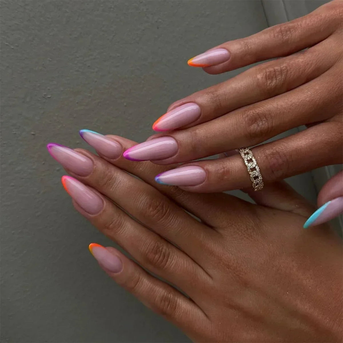 24Pcs French Almond False Nails Glitter with Rhinestones Wearable Fake Nails Artificial Simple Full Cover Press on Nails Tips - - DYAVOR®