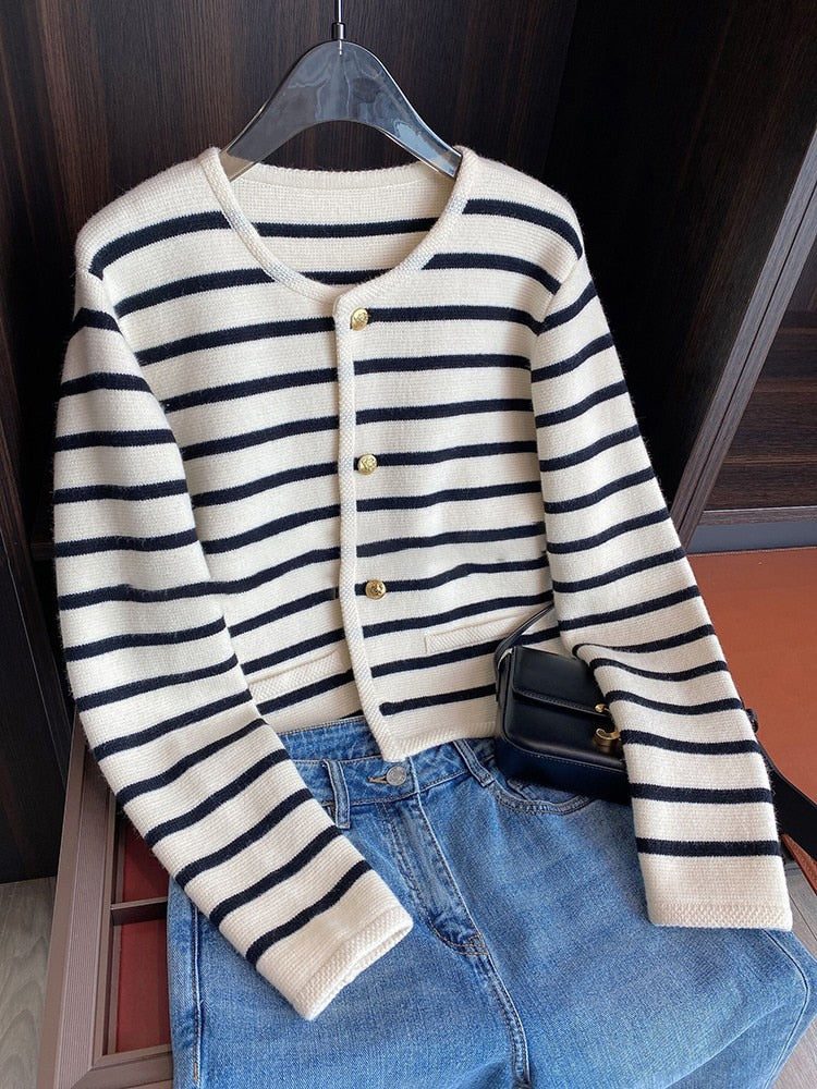 'Dora' Cardigan - - DYAVOR®