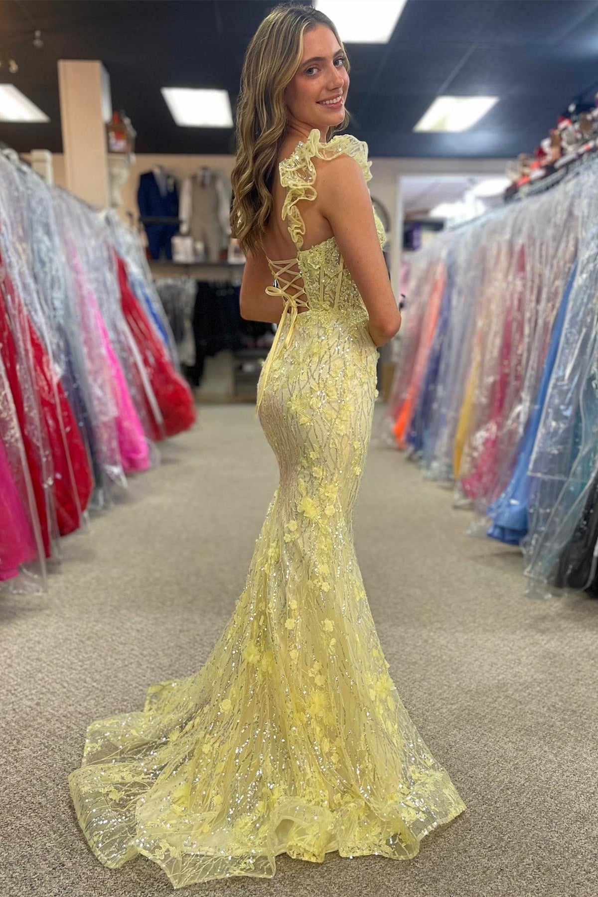 Liv | Red Appliques Sweetheart Flutter Sleeve Mermaid Long Prom Dress - Prom Dresses - DYAVOR®