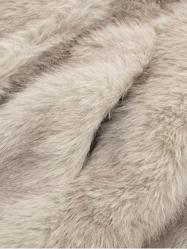 'Emmata' Coat - - DYAVOR®