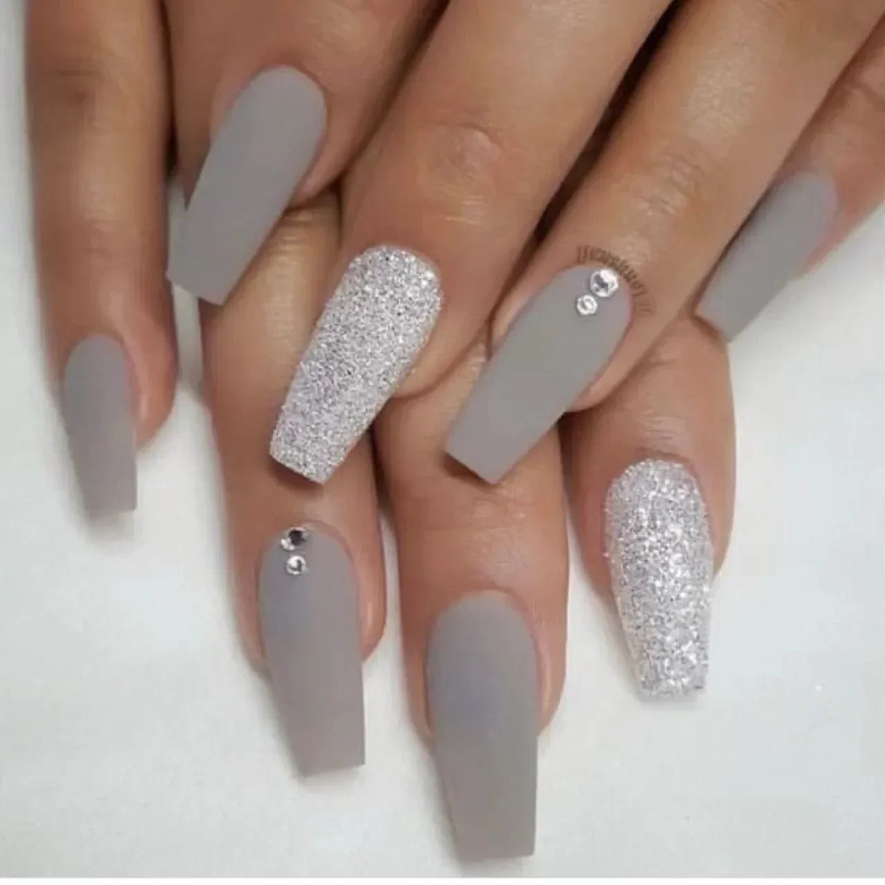 24pcs removeable false nails with glue Gradient Shinny brown coffin glitter Ballet press on nails long full cover fake nails tip