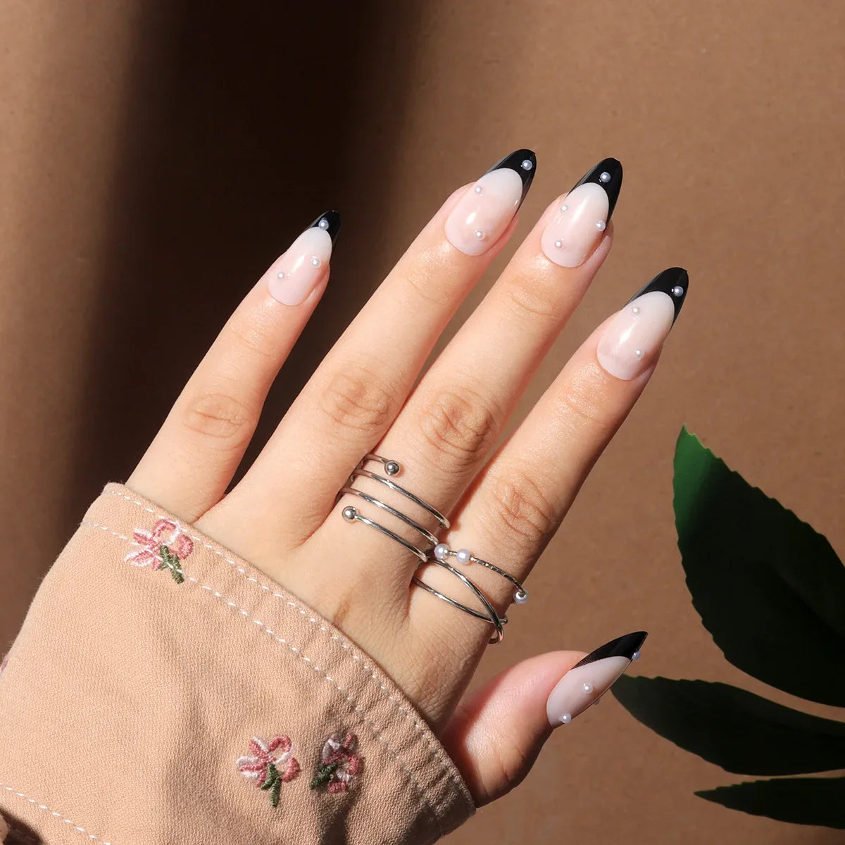 24Pcs/Set Almond Gradient Press On Nail Art Wearable Fake Nails Pointed Simple Ballet Coffin Reusable False Nails Tips Finished