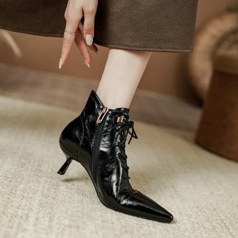'Mona' Boots - - DYAVOR®