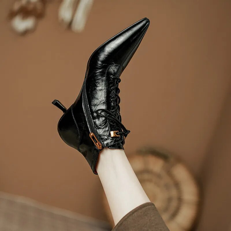'Mona' Boots - - DYAVOR®