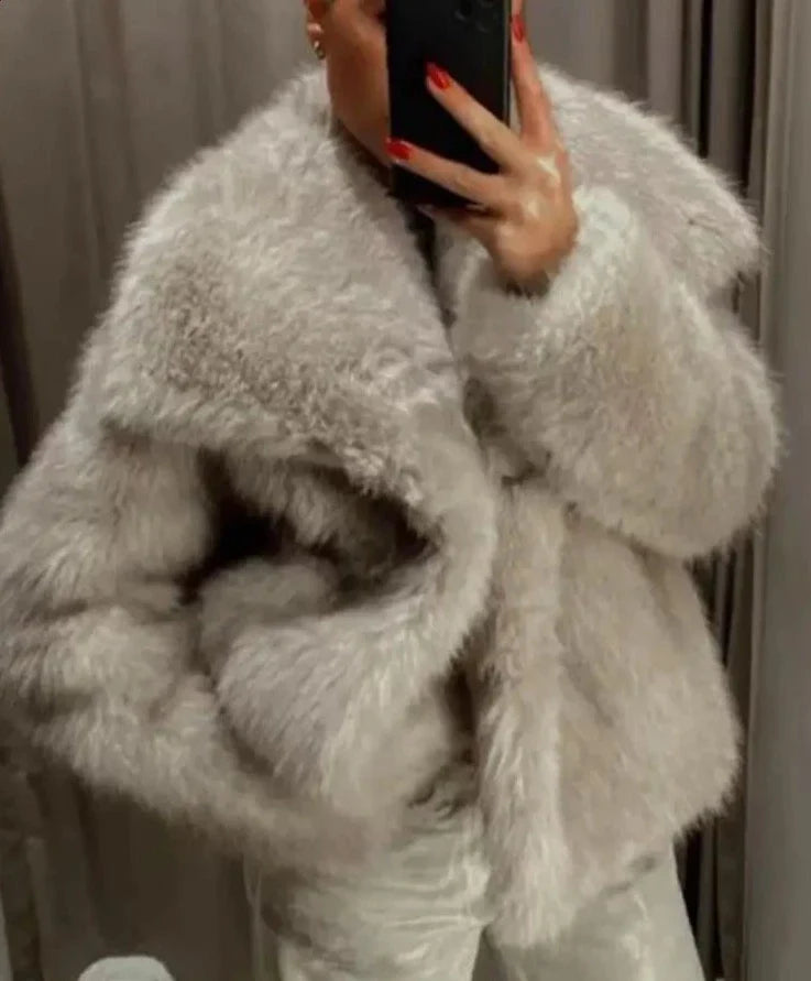 'Emmata' Coat - - DYAVOR®