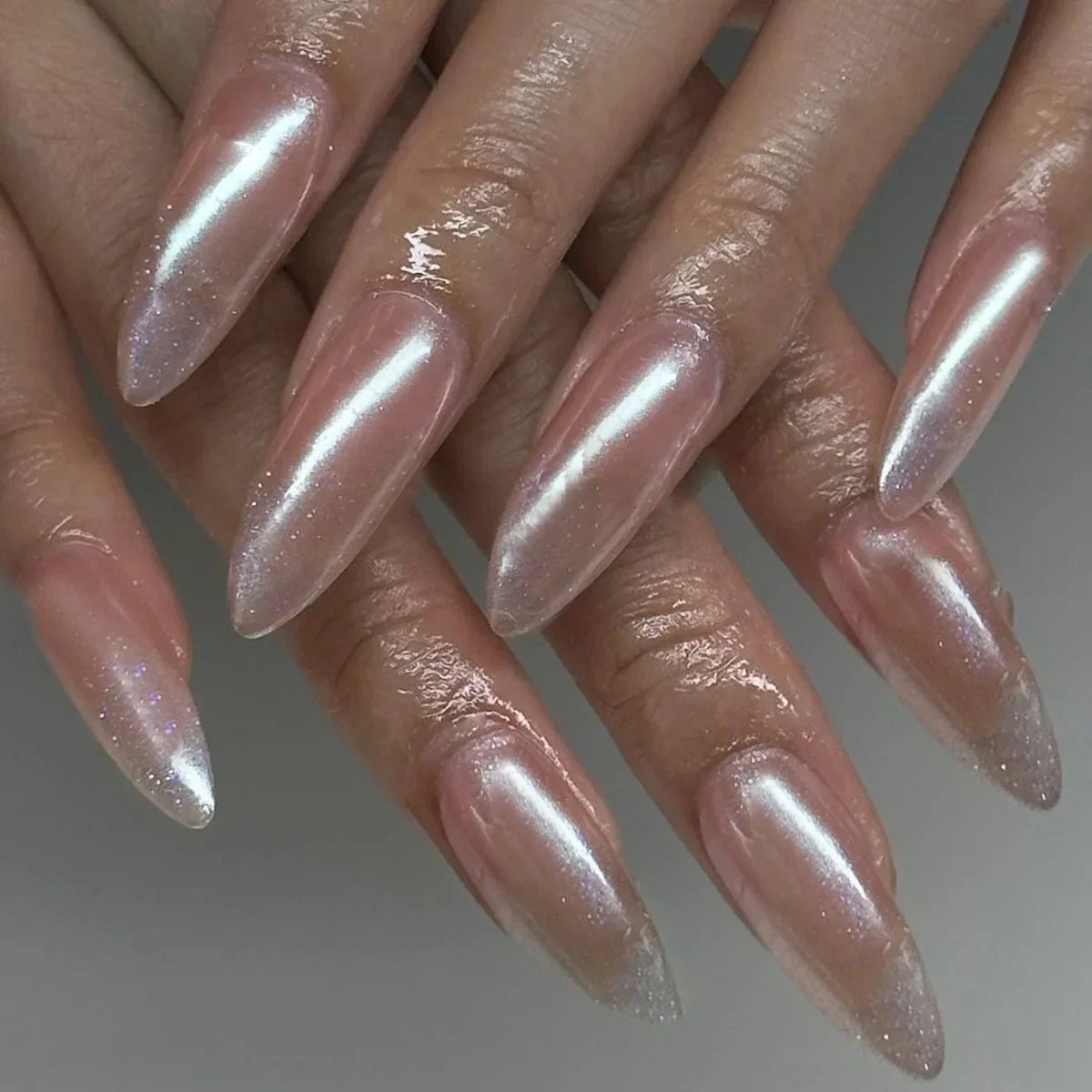 24Pcs White Aurora Almond False Nails Simple with French Design Wearable False Nails Glitter Full Cover Press on Nails Tips Art - - DYAVOR®