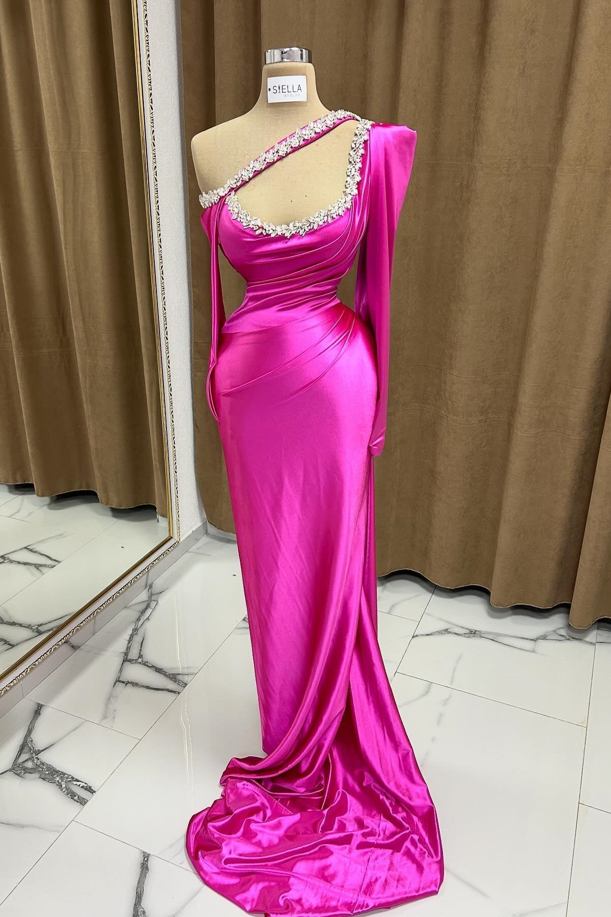 Amazing Column Scoop Long Sleeve Rhinestone Satin Prom Dresses - Prom Dresses - DYAVOR®