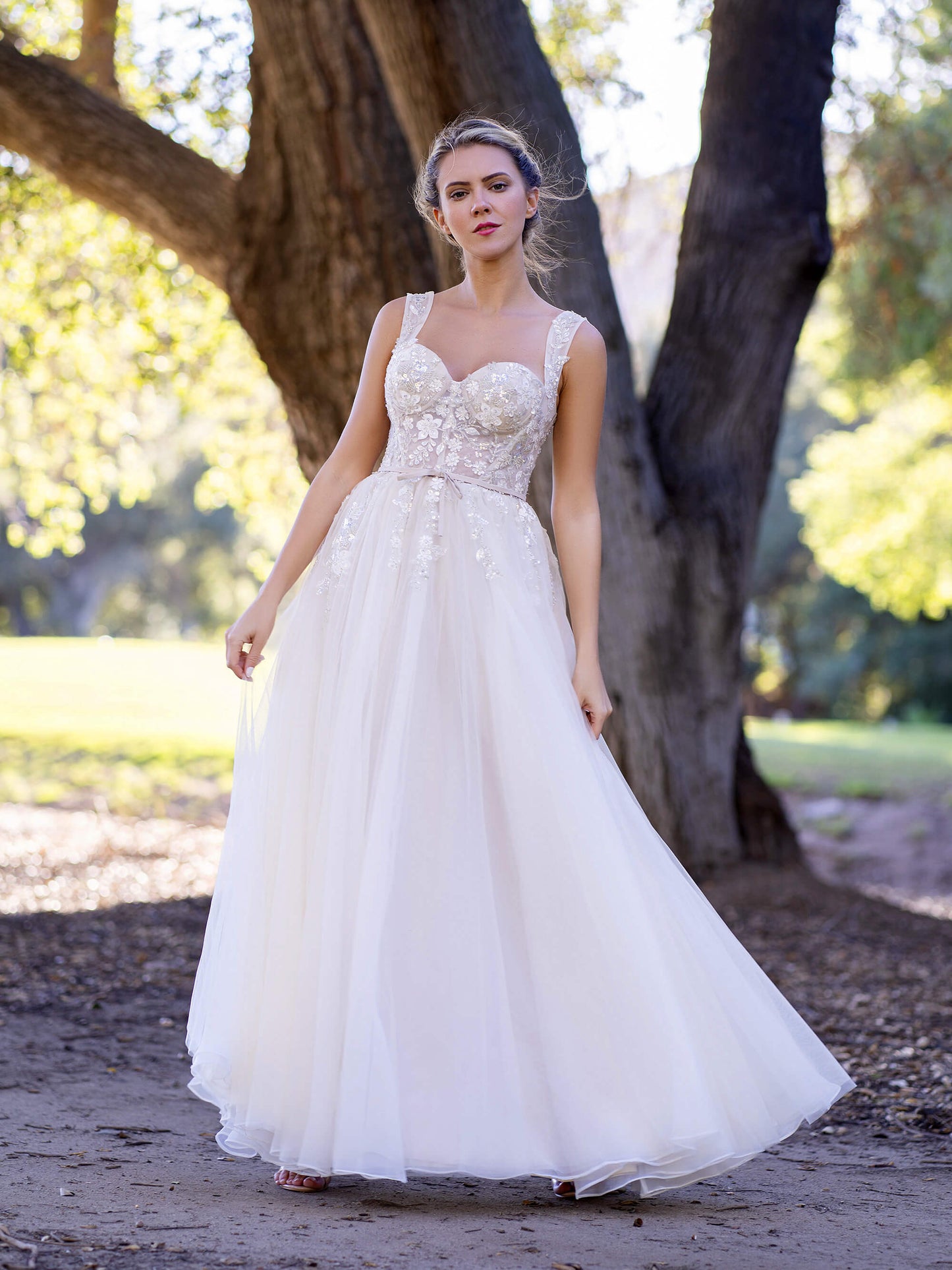 Corset Applique Tulle Floor-Length Prom Dress - Prom Dresses - DYAVOR®