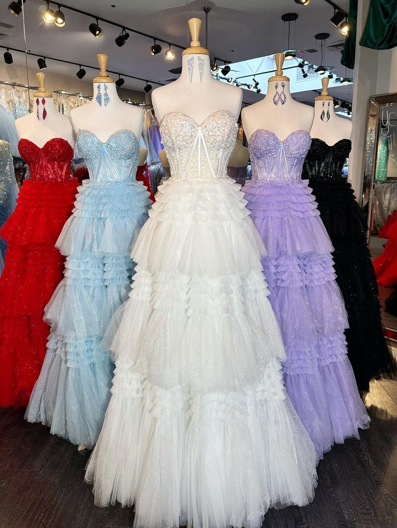Adelyn |A-Line Sweetheart Tiered Long Tulle Prom Dress - Prom Dress - DYAVOR®