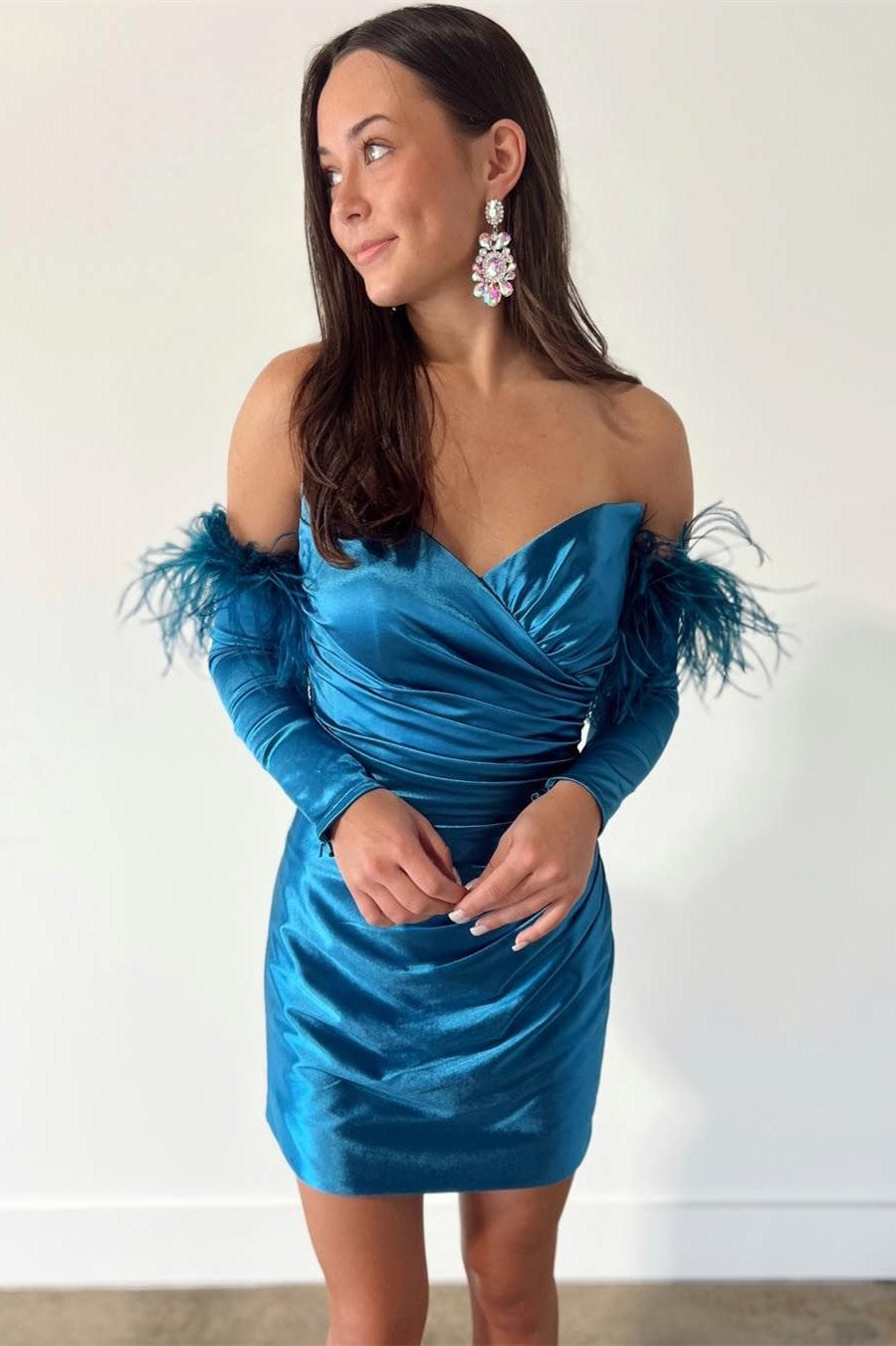 Rosalyn |Sheath Satin Strapless Homecoming Dress with Long Sleeves - Homecoming Dress - DYAVOR®